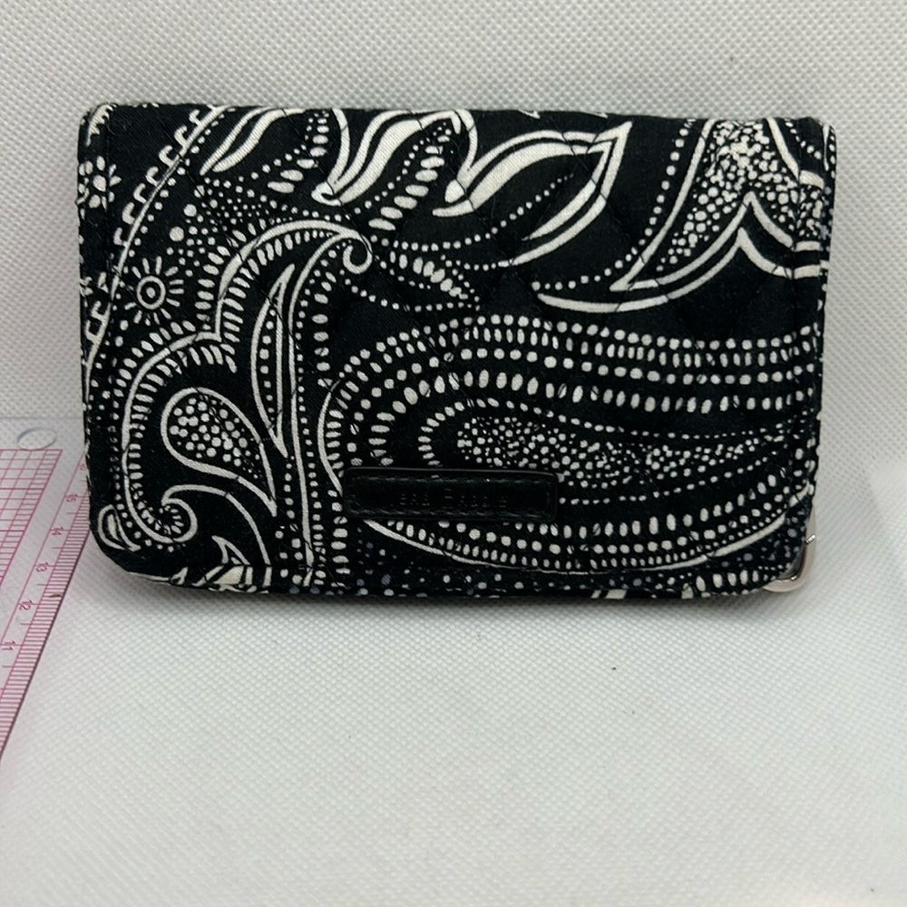 Vera Bradley RFID Euro Compact Wallet in Stellar Paisley used good condition